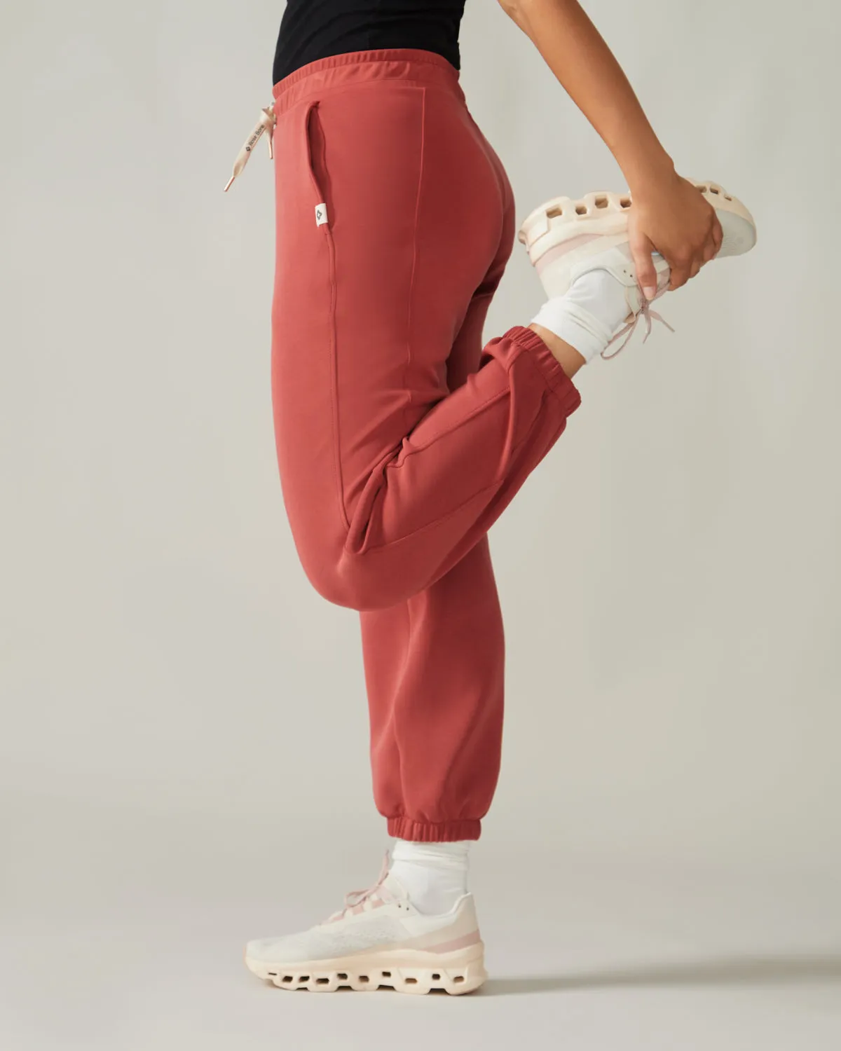 Edelweiss Jogger Pants - Rubis